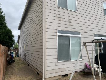 Weatherboard cracks